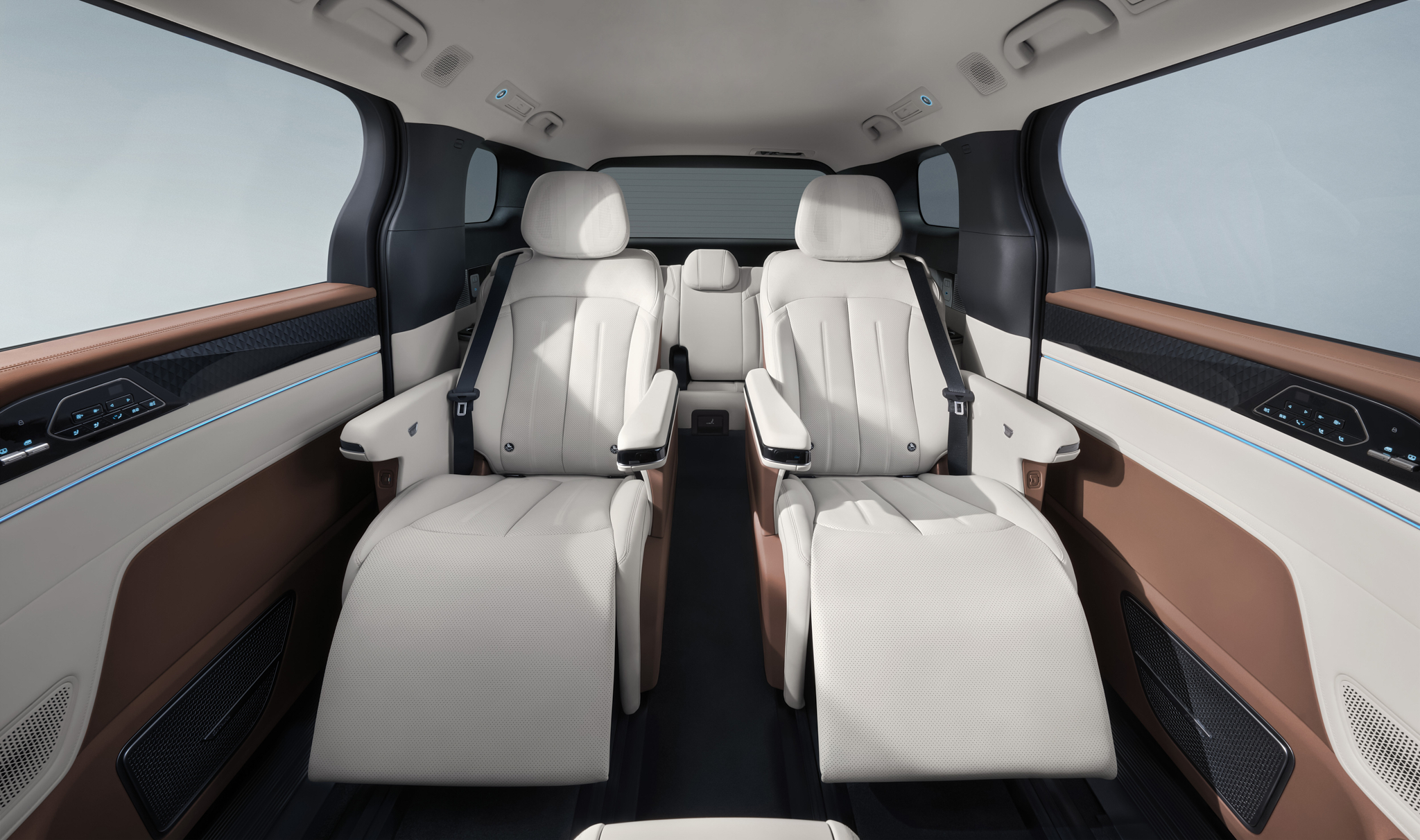 BYD M9_NộiThất_22.jpg BYD M9_NộiThất_22.jpg